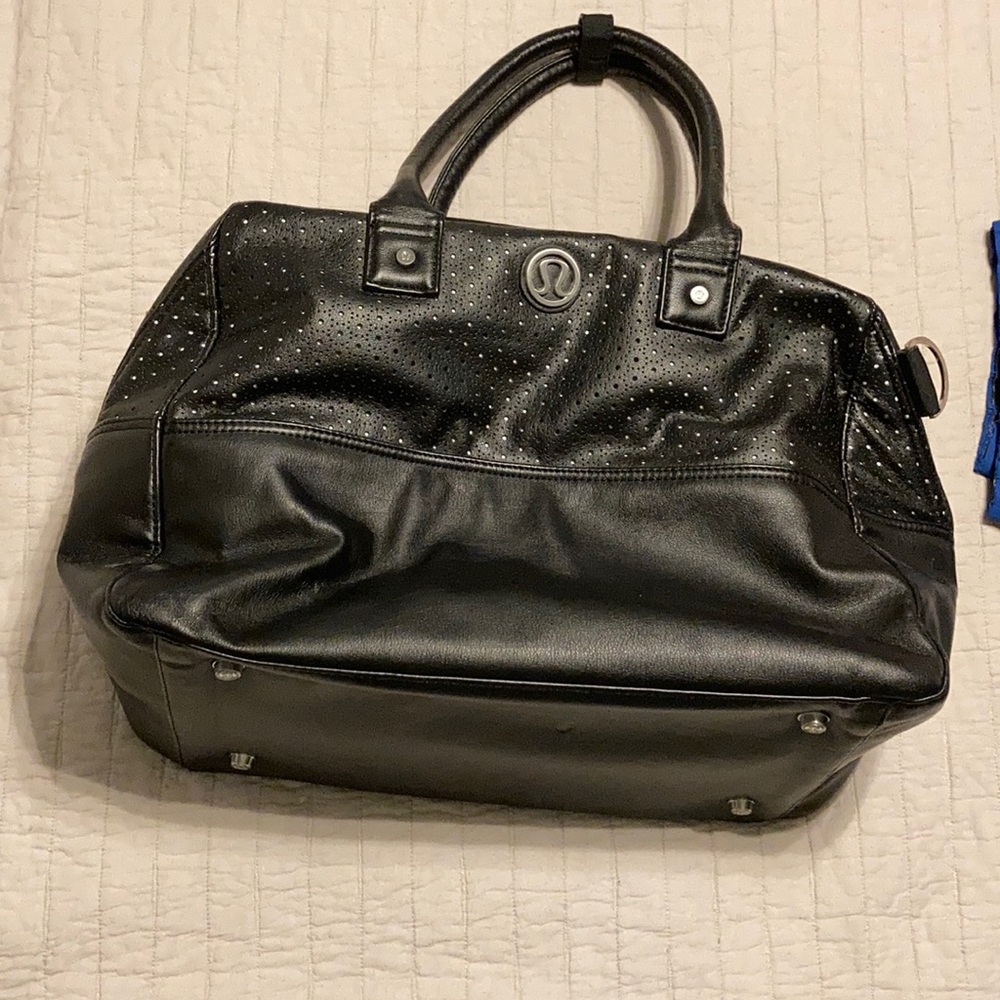 Lululemon travel gym bag